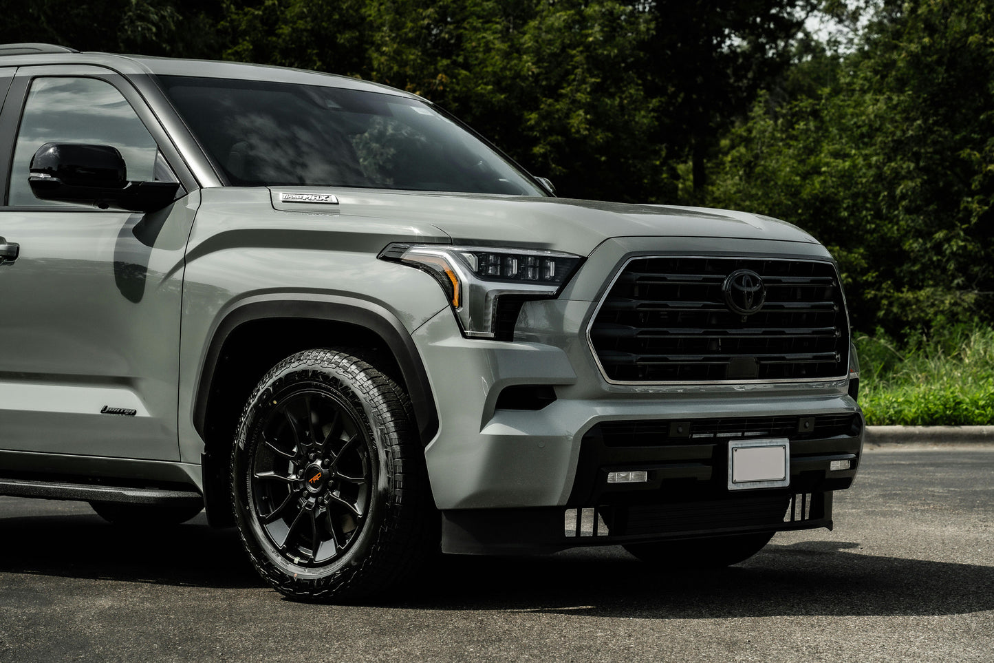 Full Service - Large SUV / Pickup Truck / Minivan